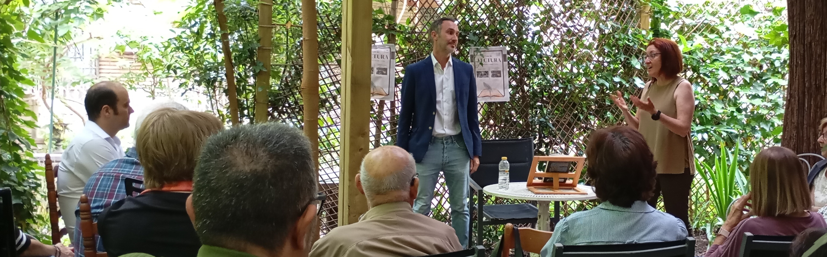 Club de la lectura y la Casa Moneva