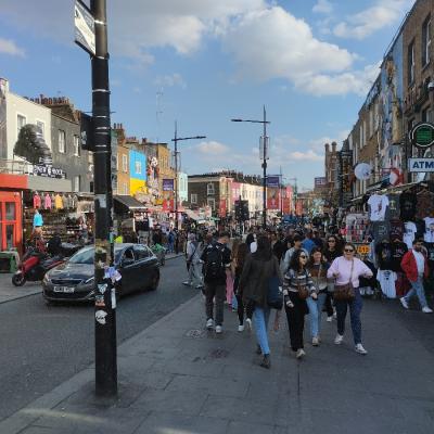 London25 020