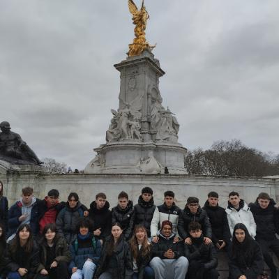 London25 042