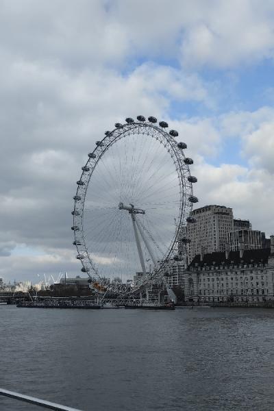 London25 053